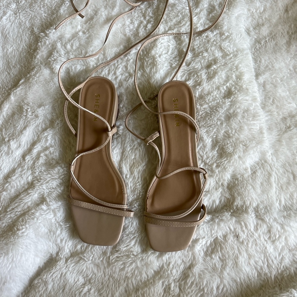 SHEIN Nude Lace Up Sandals Women’s 7.5 Strappy Square Toe Block Heel Minimalist